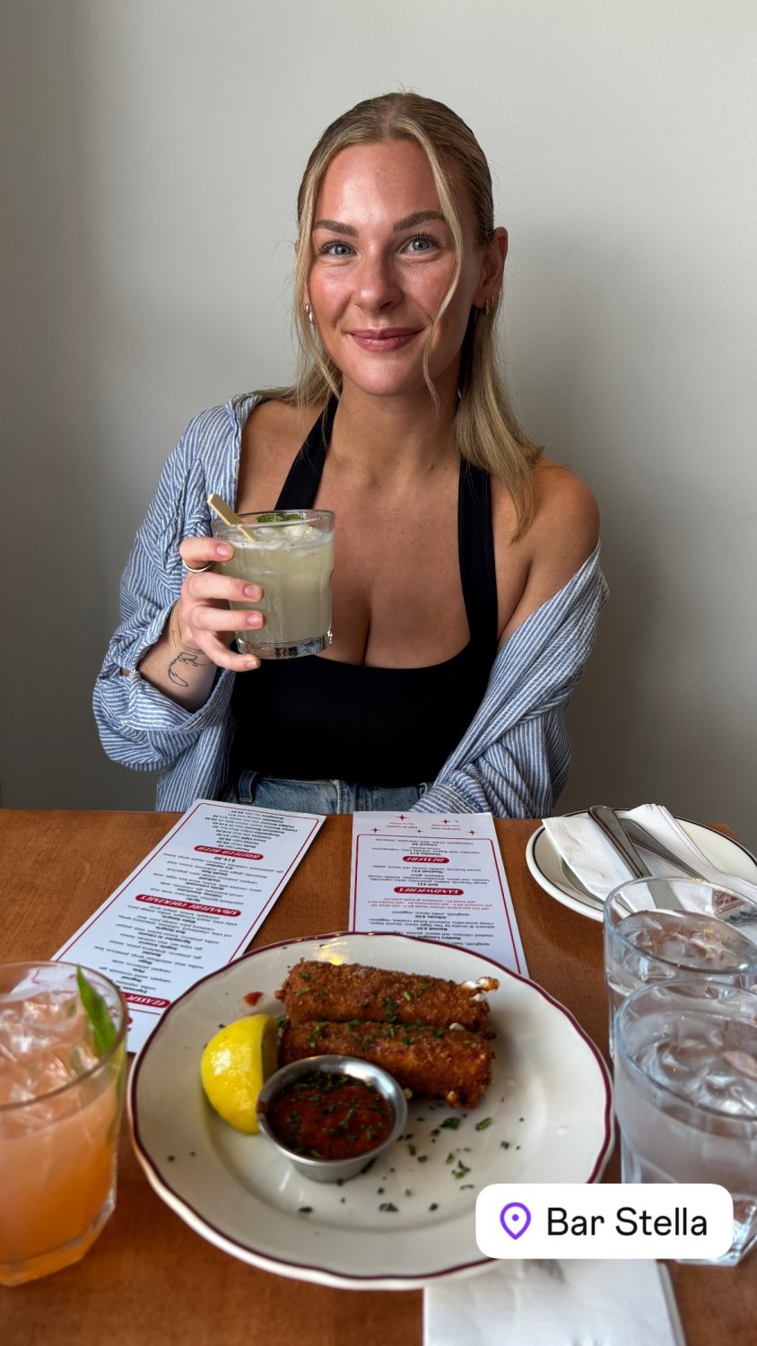 Blonde hair blue eyed pawg irl Reese This big titty sexy slut likes to display her voluptuous curves #pucGsDZN